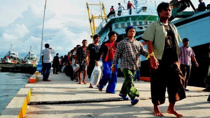 Ilustrasi sejumlah ABK WNI di luar negeri (Ist)