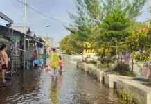 Banjir Rob di Kota Dumai, Satu Orang Tewas Tersengat Listrik