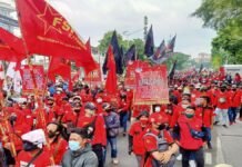 Buruh: Pandemi Bukan Alasan tak Menaikkan UMK 2021