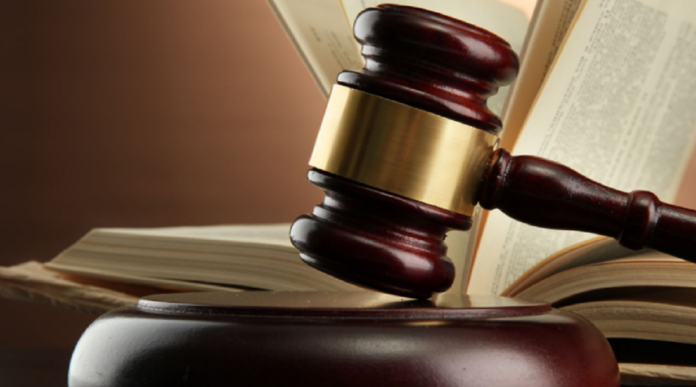Ilustrasi palu pengadilan | IST