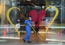 Kasus COVID-19 Melonjak, Australia Tunda Longgarkan Pembatasan