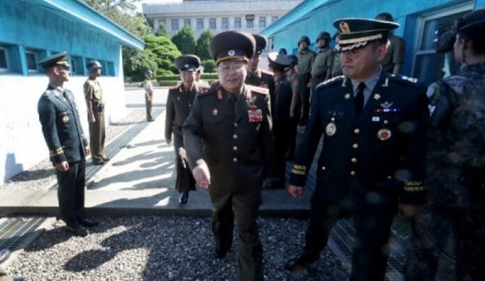 antarafoto-southkorea-peace-talk-310718