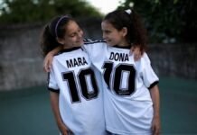 Si Kembar Mara dan Dona, Wujud Kecintaan kepada Sang Legenda