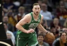 Jelang Musim Baru NBA, Gordon Hayward Alami Patah Tulang Jari