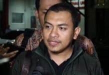 Meski Dibubarkan, Aziz: Penembak Laskar FPI Harus Diseret ke Pengadilan