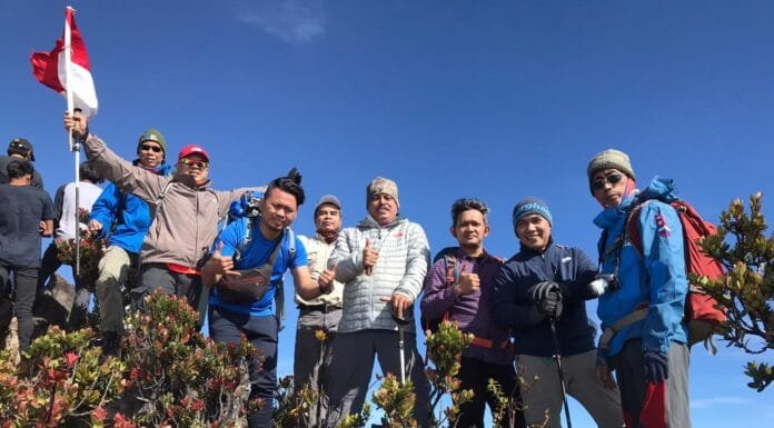 Partisi Terakhir Orkestra: Pendakian Gunung Sumbing (4)