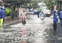 Hujan Deras, Waduk di Kantor Bea Cukai Jakarta Meluap