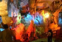 Liburan Tahun Baru, Objek Wisata Goa Putri Dipadati Pengunjung