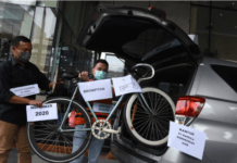 Perantara Ihsan Yunus Serahkan Dua Unit Sepeda Brompton ke KPK