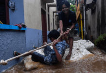 Banjir di Sejumlah Jalan di Jakarta Ganggu Arus Lalu Lintas