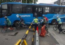Ibu Kota Dikepung Banjir, Sebagian Rute TransJakarta Berhenti Operasi