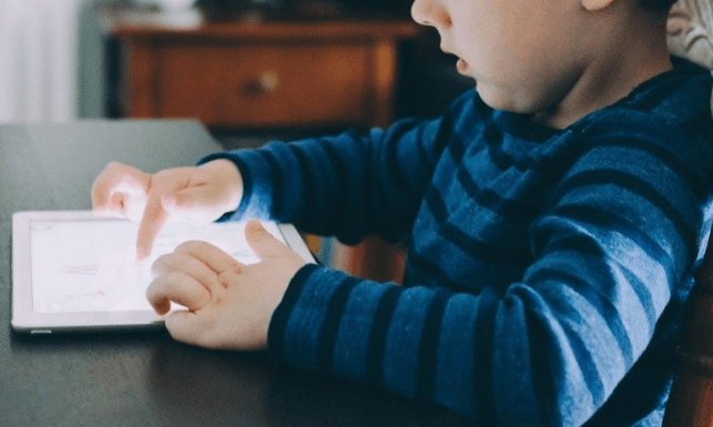 Kiat Orang Tua Membuat Konten Edukatif untuk Anak
