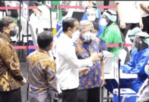 Menkominfo Tinjau Vaksinasi COVID-19 untuk Wartawan