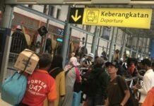 Pergerakan Pemudik Lebaran 2025 Turun, Pengguna Transportasi Umum Justru Meningkat Ilustrasi arus mudik di Stasiun Pasar Senen, Jakarta | ANTARA FILES