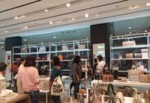 Guess Accessories Gaet Millennial Depok dengan Produk Terbatas