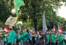 Mimbar Bebas di Depan Gedung KPK, Mahasiswa UMJ Sebut Negara dalam Cengkraman Oligarki