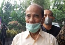 Mantan Gubenur Riau Annas Maamun Dijemput Paksa Penyidik KPK