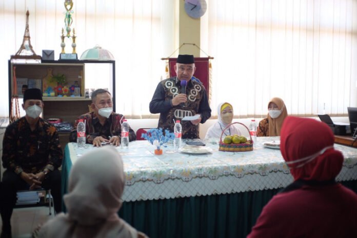 11780-0-59ad132017d4a276b6f536717a7d6937