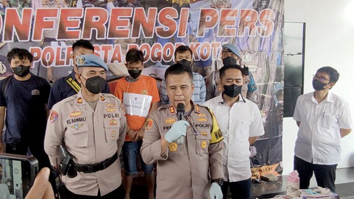 Tersangka pembunuhan di tol Jagorawi2 satu pekan buron