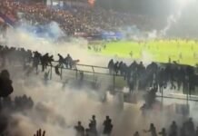 Ratusan Suporter Meninggal Pasca Pertandingan Sepak Bola Arema FC vs Persebaya Ricuh