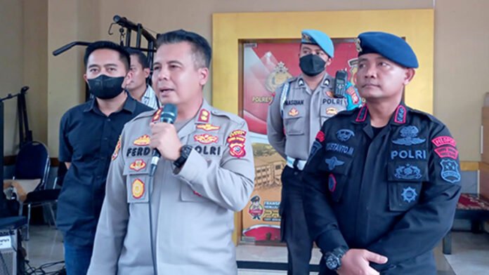 Ancam anggota Brimob Ancam anggota Brimob