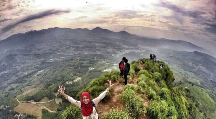 Persiapan Naik Gunung Menyambut Tahun Baru, Petualangan yang Penuh Makna Gunung Batu Jonggol