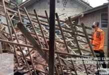 Satu Rumah Warga Bogor Rusak Diterjang Angin Kencang Satu rumah warga