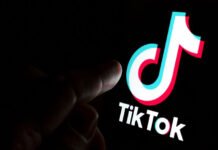 Sedang Live TikTok di Halaman Rumah, Warga Bogor Malah Diserang OTK live TikTok