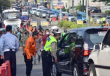 Natal, Puluhan Ribu Kendaraan Padati Arus Puncak