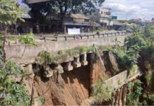 Jembatan Penghubung Bogor-Sukabumi Nyaris Amblas, Polisi Lakukan Rekayasa Lalu Lintas Jembatan penghubung Bogor