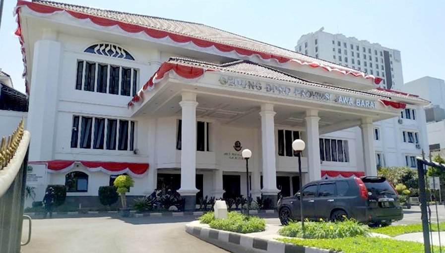 Setwan DPRD Jabar Anggarkan Baju Dinas Dewan Sebesar Rp1,7 Miliar