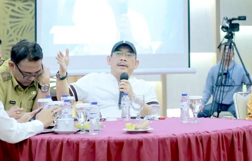 Hujan Deras, Tebingan di SMAN 1 Caringin Longsor