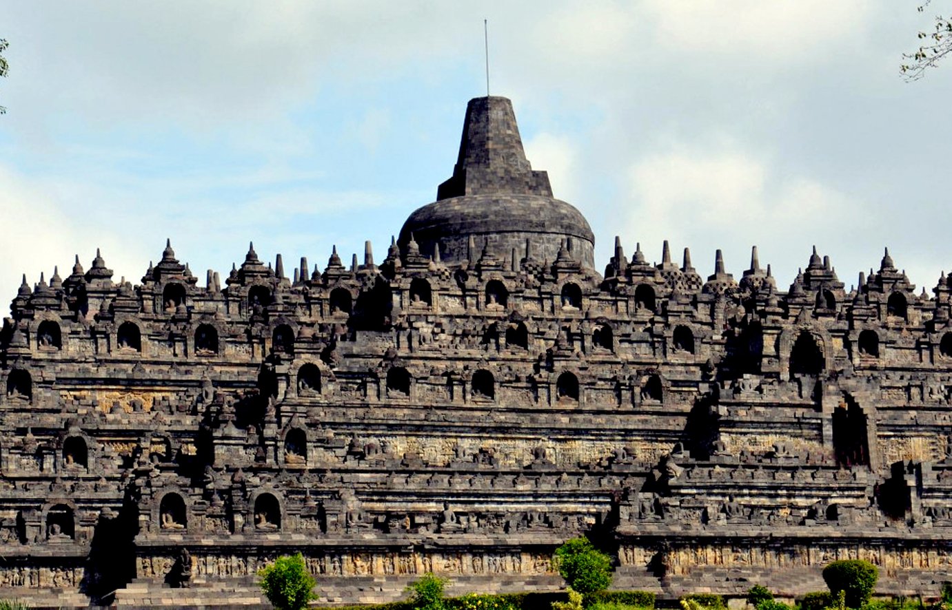 Tiket Masuk Candi Borobudur Bakal Naik? - HARNAS.ID