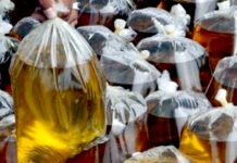 Minyak Kita Susah, Pedagang Kembali Jualan Minyak Curah