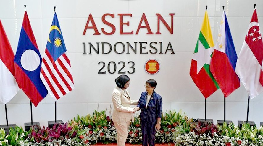 Indonesia, Pemimpin ASEAN!