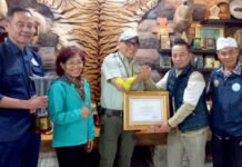 TSI Dapat Piala Panca Karsa Pariwisata 2022 dari Pemkab Bogor