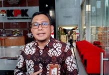 Ada Persekongkolan Jahat Oknum Bagian Keuangan