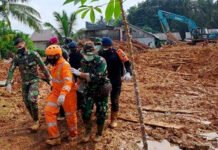 Tim SAR Berhasil Evakuasi 44 Korban Tertimbun Longsor Natuna