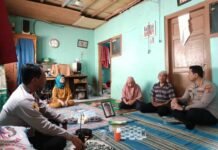 Sambangi Rumah Arya Saputra Pelajar Korban Pembacokan, Kapolresta Berikan Santunan