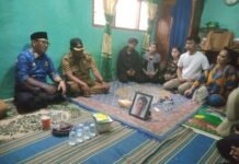 Kunjungi Rumah Arya Saputra Korban Pembacokan, Plt Bupati Janji Wujudkan Cita-cita Almarhum