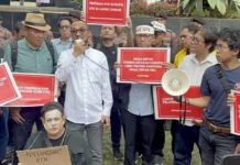 Sejumlah Mantan Petinggi KPK Unjuk Rasa Di Gedung Merah Putih KPK