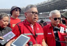 Hasto: Presiden Jokowi Tetap Buka Ruang Dialog dengan Surya Paloh