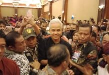 Disambut Ratusan Pendukung, Ganjar Pranowo Hadiri Sarasehan Kebangsaan di Kota Bogor