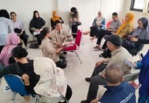 IJTI Korda Depok Latih Pengguna Medsos dan Pelaku UMKM Anggota IJTI Korda Depok Berikan Pelatihan Kepada Para Pengguna Medsos dan Pelaku UMKM di Aula Kecamatan Tapos, Kota Depok.(Foto: Istimewa)