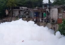 Busa Limbah di Kali Baru Curug, Warga Keluhkan Dampak dan Tunggu Tindakan Dinas Terkait