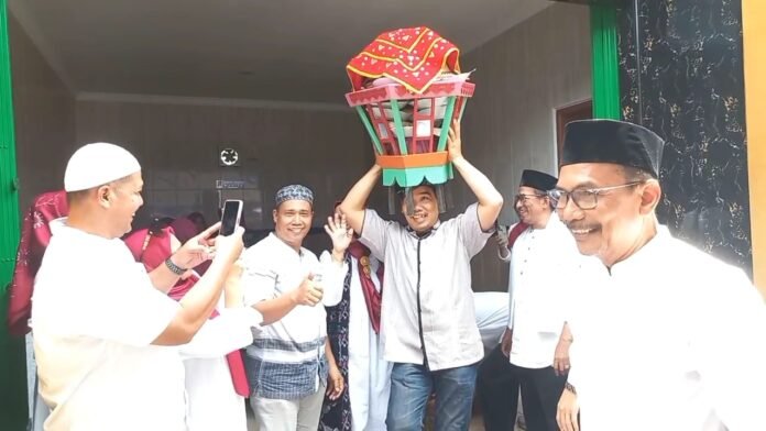 Masyarakat Suku Guci, Pariaman Lakukan Persiapan Gelaran Bajamba