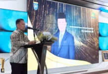 Hadiri HUT ke 12 PT Tirta Asasta, Sekda Kota Depok Sampaikan Pesan Sekda Kota Depok Supian Suri Berikan Sambutan Dalam Perayaan HUT ke 12 PT Tirta Asasta di Aula Kantor PT Tirta Asasta, Rabu (01/11/2023). (Foto: Istimewa)