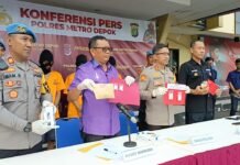 Tiga Pengedar Narkoba Dibekuk Satuan Narkoba Polrestro Depok Polres Metro Depok ungkap kasus narkoba