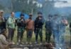 Bakar Batu dalam rangka Pembangunan Pos TNI yang baru di Distrik Sinak oleh Mabes TNI