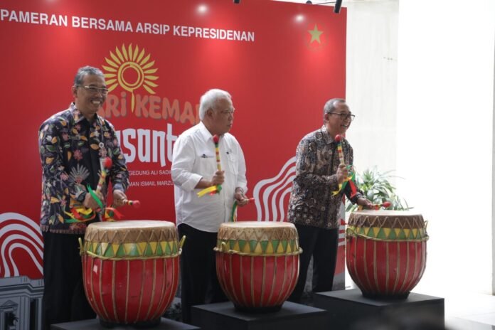 2301Kemensetneg_Gelar_Pameran_Bersama_Arsip_Kepresidenan